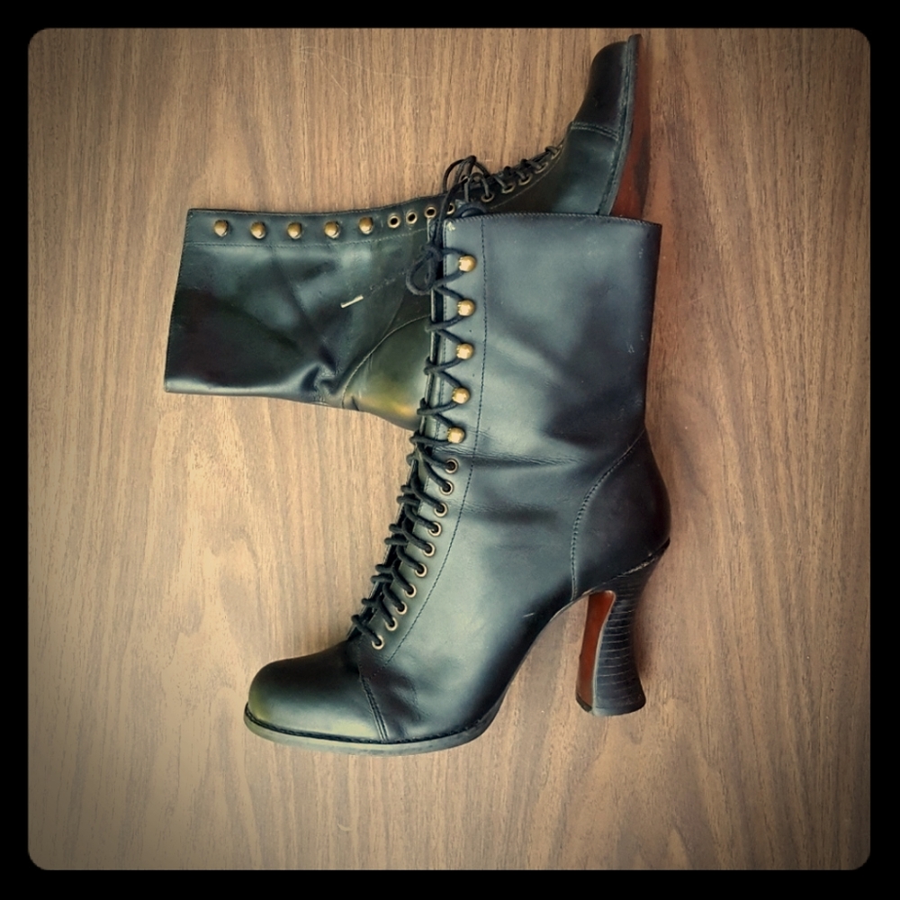 Steampunk goth vintage leather boots